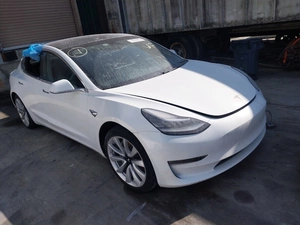 Tesla Model 3 75kwt Rwd
