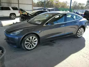 Tesla Model 3 AWD