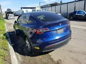 Tesla Y