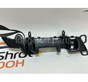 Кронштейн переднього бампера правий Chevrolet Bolt EV 42692029 Кронштейн переднього бампера правий Chevrolet Bolt EV 42692029
